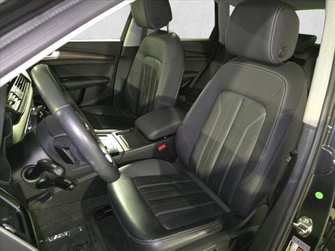 Used 2021 Audi Q5 Premium Plus w/ Premium Plus Package image 15