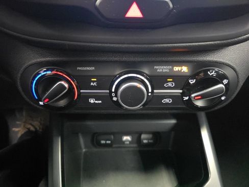 Used 2023 Kia Soul LX w/ Option Group 015 FWD image 22