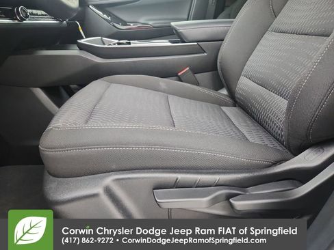 Used 2026 Chevrolet Equinox LT AWD/4WD image 20