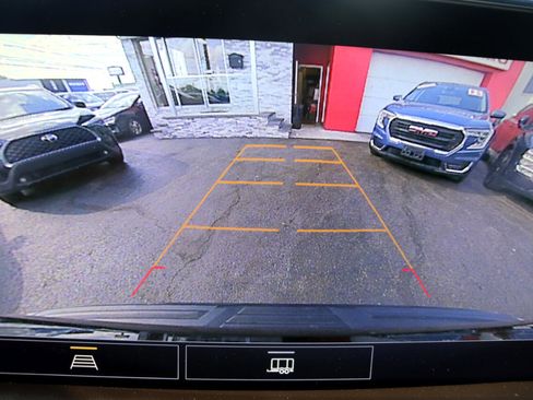 Used 2021 Chevrolet Tahoe LT image 34