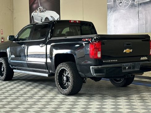 Used 2018 Chevrolet Silverado 1500 High Country AWD/4WD image 6