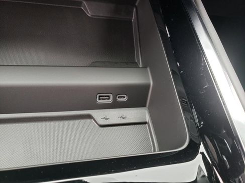 New 2026 Chevrolet Suburban LS AWD/4WD image 31