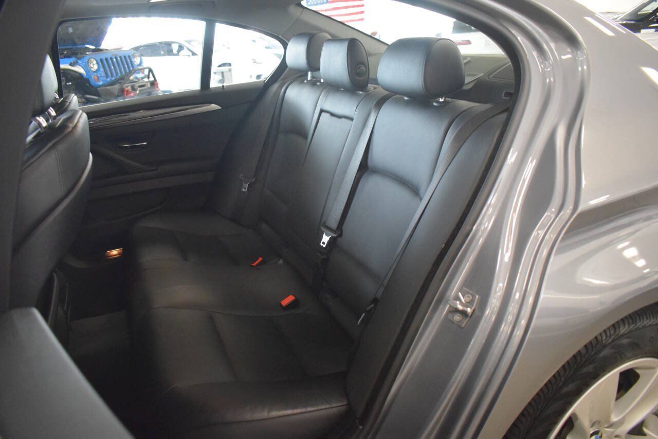 Used 2012 BMW 528i Sedan RWD image 60
