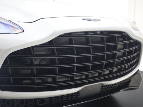 Used 2025 Aston Martin DBX 707 image 29
