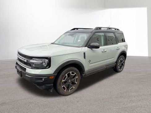 Used 2022 Ford Bronco Sport Outer Banks w/ Tech Package image 3