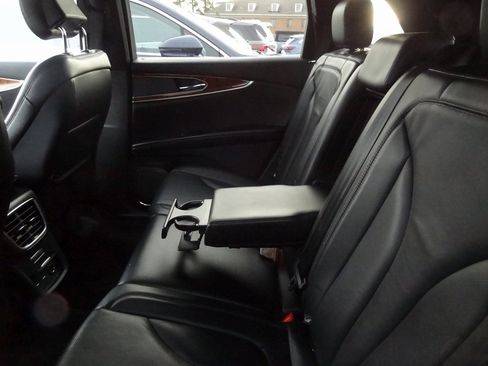 Used 2016 Lincoln MKX Reserve w/ Technology Package image 8