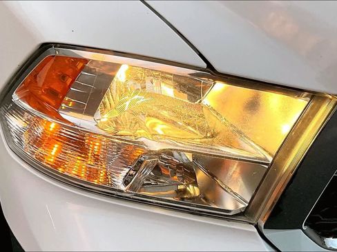 Used 2021 RAM 1500 Classic SLT image 31