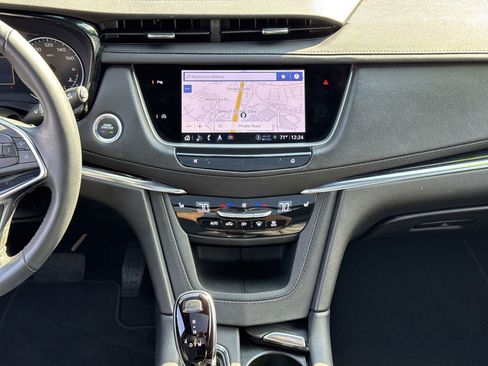 Used 2025 Cadillac XT5 Premium Luxury image 30