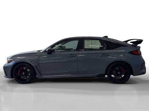 Used 2024 Honda Civic Type R image 2