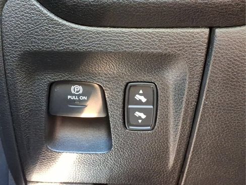 Used 2022 RAM 1500 Laramie w/ Sport Appearance Package AWD/4WD image 22