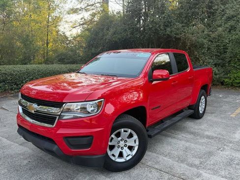 Used 2018 Chevrolet Colorado LT image 2