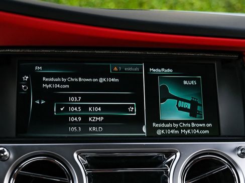 Used 2020 Rolls-Royce Wraith image 42