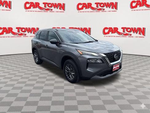 Used 2023 Nissan Rogue S AWD/4WD image 2