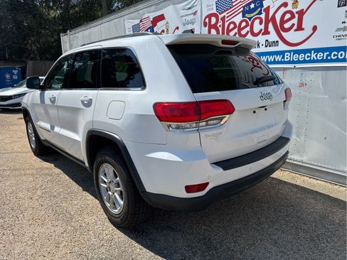 Used 2019 Jeep Grand Cherokee Laredo image 8