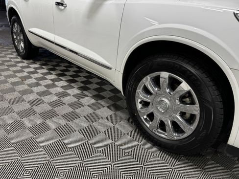 Used 2017 Buick Enclave Leather image 16