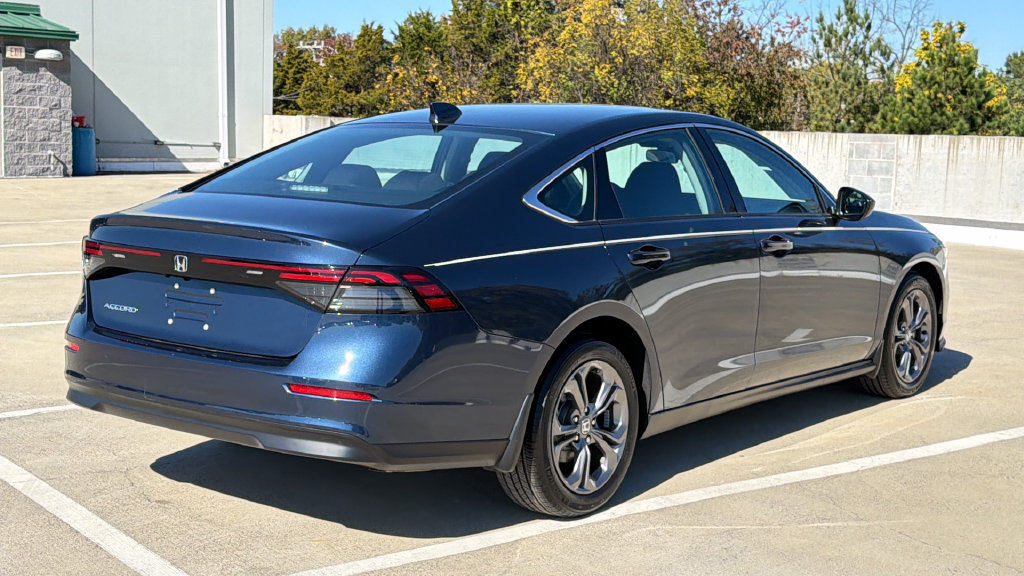 Used 2024 Honda Accord EX image 4