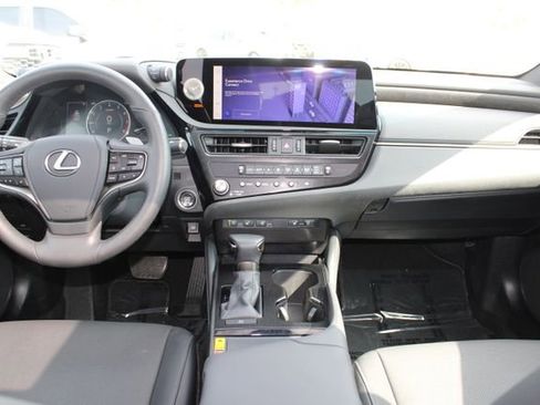 Certified 2024 Lexus ES 350 w/ Premium Package image 10