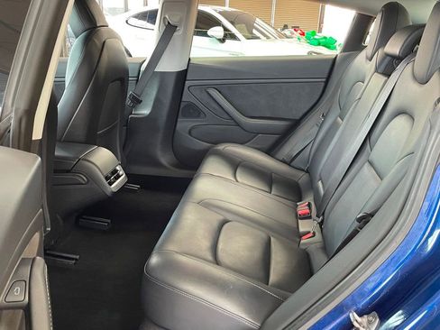 Used 2021 Tesla Model 3 Performance image 17