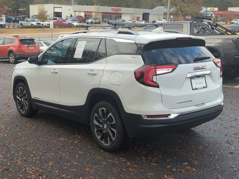 Used 2022 GMC Terrain SLT w/ Infotainment Package II image 7
