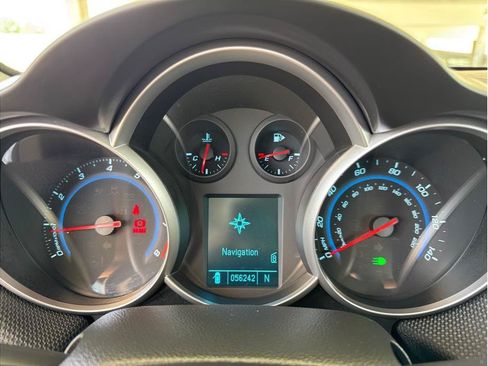 Used 2011 Chevrolet Cruze Eco FWD image 16
