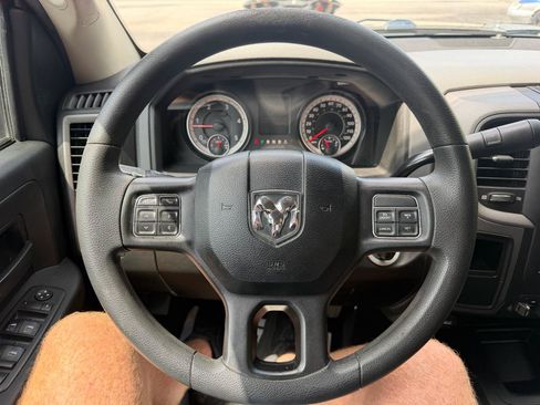 Used 2018 RAM 2500 Tradesman w/ Chrome Appearance Group AWD/4WD image 16