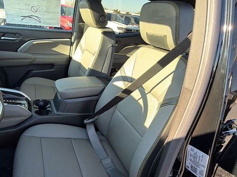 New 2026 Chevrolet Colorado ZR2 w/ Technology Package image 14