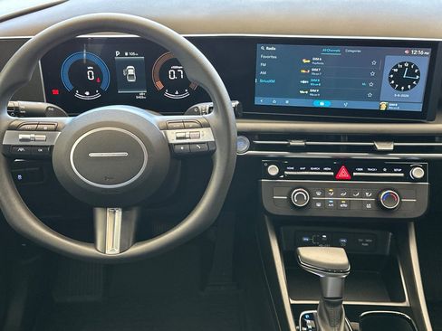 Certified 2025 Hyundai Santa Cruz SE image 17