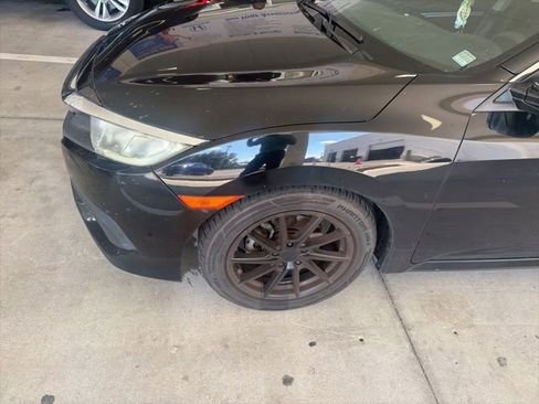 Used 2016 Honda Civic EX image 4