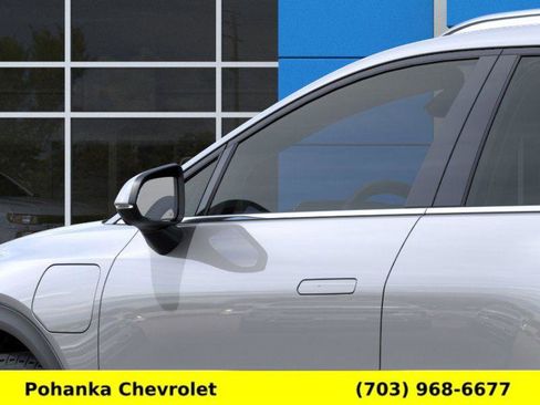 New 2026 Chevrolet Equinox EV LT image 12