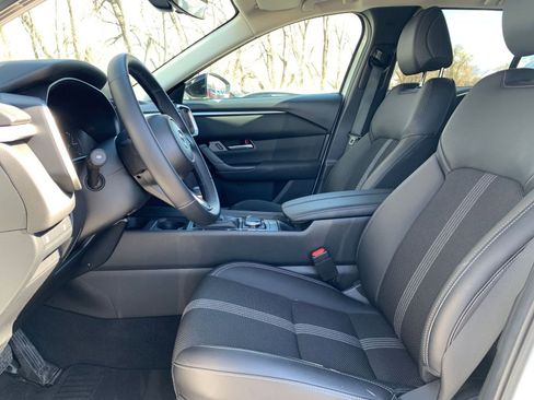 Used 2025 MAZDA CX-50 AWD 2.5 S w/ Premium Package image 28