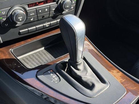 Used 2011 BMW 335i xDrive Sedan image 30