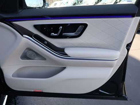 New 2026 Mercedes-Benz S 580 4MATIC Sedan image 13