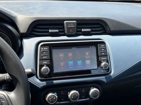 Used 2025 Nissan Versa SV FWD image 20