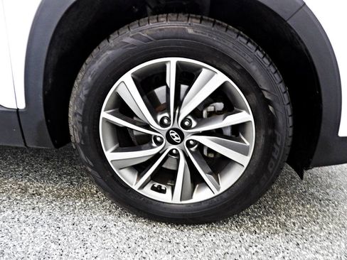 Used 2020 Hyundai Santa Fe SEL w/ Convenience + Premium Package image 22