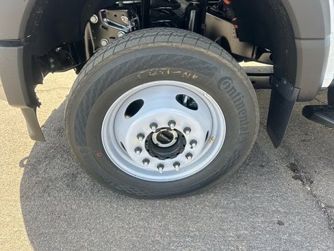 New 2025 Ford F550 4x4 SuperCab Super Duty image 26