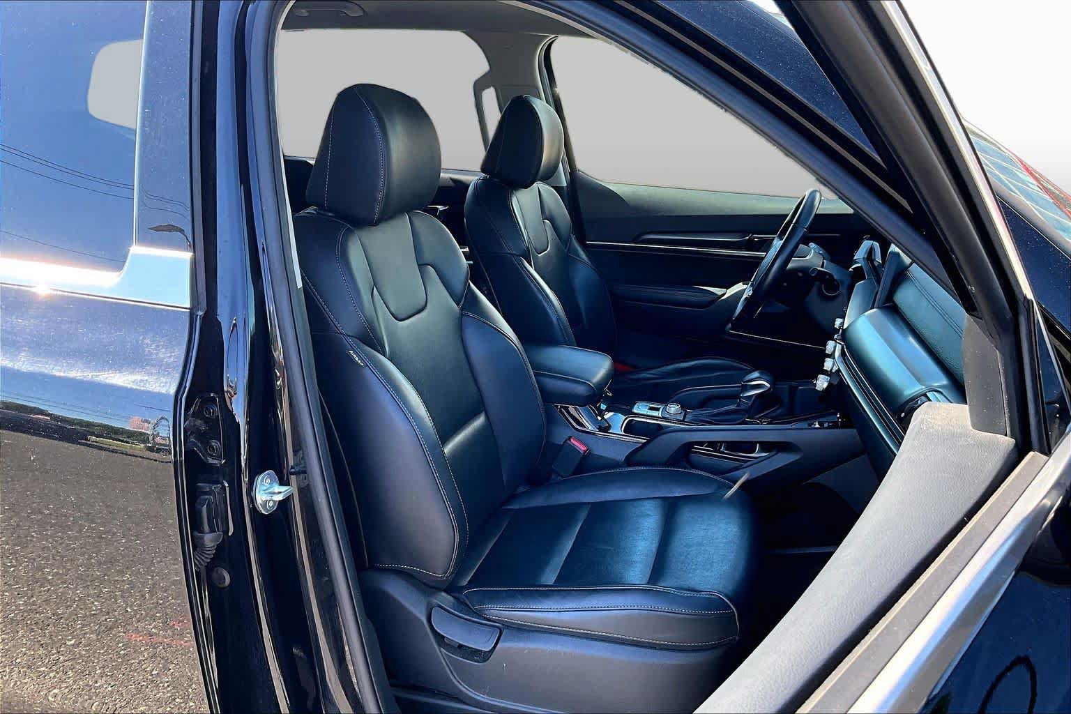 Used 2024 Kia Telluride S AWD/4WD image 9