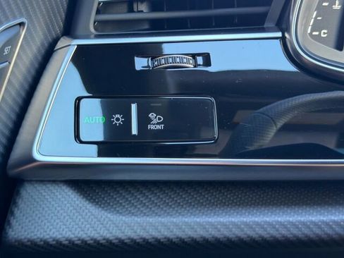 Used 2024 Audi RS Q8 image 35