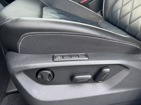 Certified 2024 Volkswagen Atlas Cross Sport SEL Premium R-Line image 23