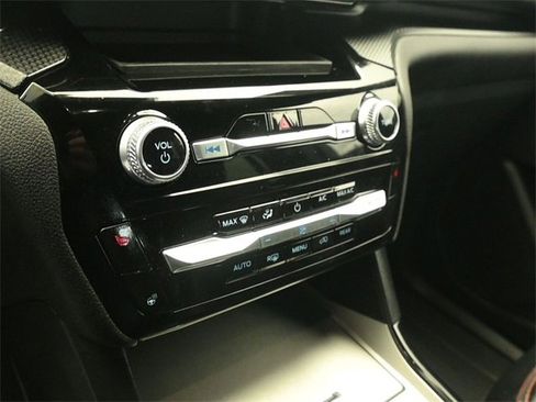 Used 2023 Ford Explorer ST-Line w/ Class IV Trailer Tow Package image 17