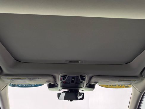 Certified 2025 Subaru Outback Touring AWD/4WD image 32