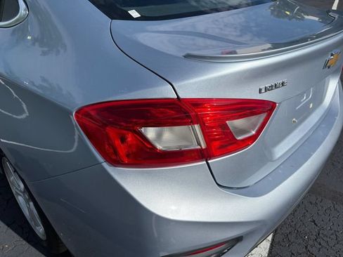 Used 2017 Chevrolet Cruze LT w/ Sun And Sound Package FWD image 35
