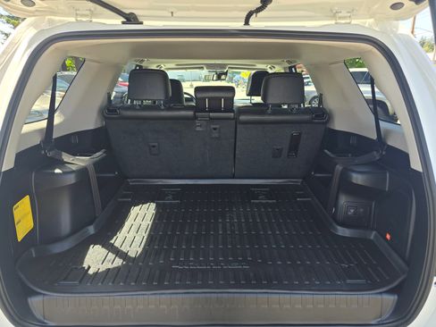 Used 2023 Toyota 4Runner Limited AWD/4WD image 13