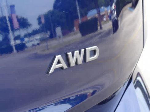 Used 2025 Nissan Rogue SV AWD/4WD image 38