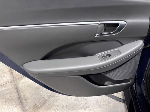 Used 2021 Hyundai Sonata SEL Plus w/ Tech Package image 11