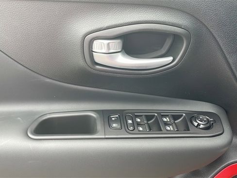 New 2023 Jeep Renegade Trailhawk image 16