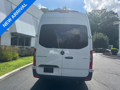 Used 2025 Mercedes-Benz Sprinter 2500 image 3