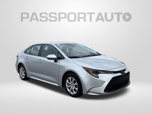 Used 2024 Toyota Corolla LE FWD image 11