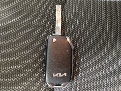 Used 2023 Kia Forte LXS w/ LXS Technology Package FWD image 32