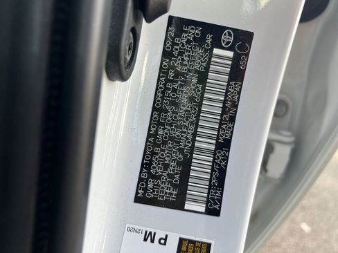 Used 2024 Toyota Corolla SE w/ SE Package FWD image 28