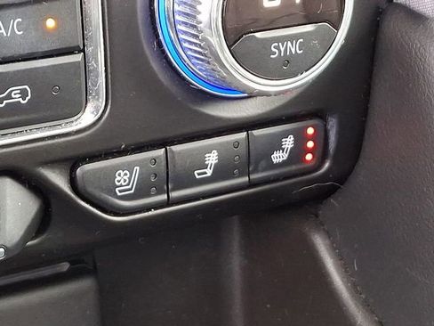 Used 2021 GMC Yukon SLT w/ SLT Premium Package image 26